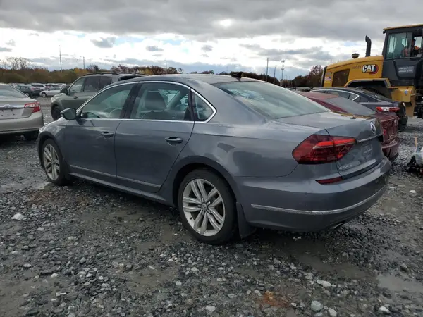 1VWGT7A30HC063114 2017 VOLKSWAGEN PASSAT - Image 2