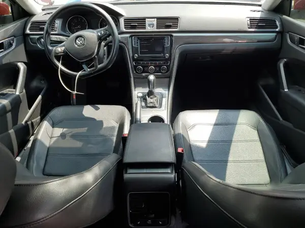 1VWGT7A30HC074467 2017 VOLKSWAGEN PASSAT - Image 8
