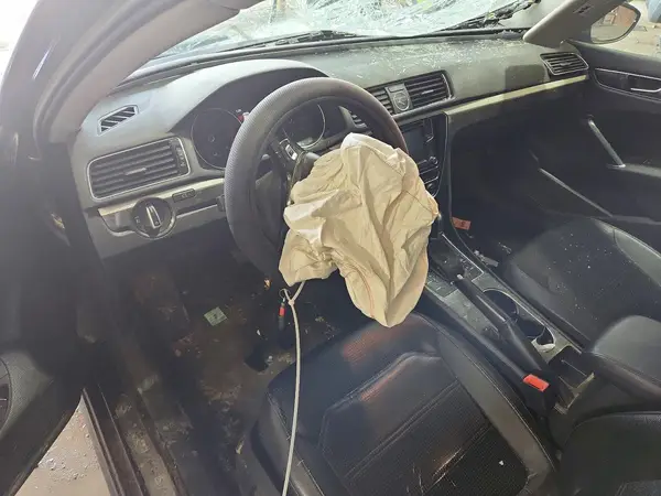 1VWGT7A31HC025729 2017 VOLKSWAGEN PASSAT - Image 8