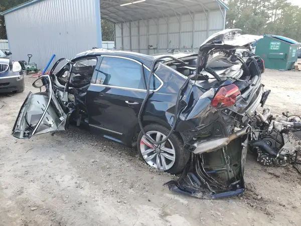 1VWGT7A31HC029876 2017 VOLKSWAGEN PASSAT - Image 2
