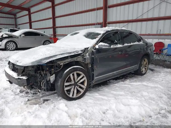 1VWGT7A31HC034219 2017 VOLKSWAGEN PASSAT - Image 2