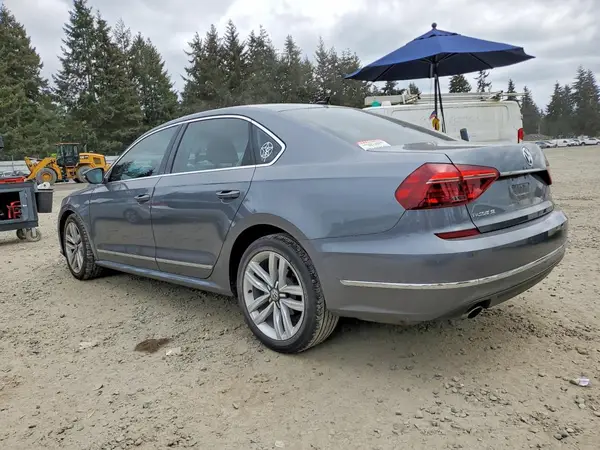 1VWGT7A31HC038433 2017 VOLKSWAGEN PASSAT - Image 2