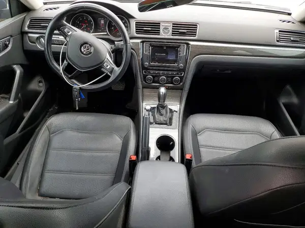 1VWGT7A31HC038433 2017 VOLKSWAGEN PASSAT - Image 8