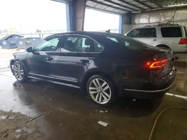 1VWGT7A31HC048492 2017 VOLKSWAGEN PASSAT - Image 2