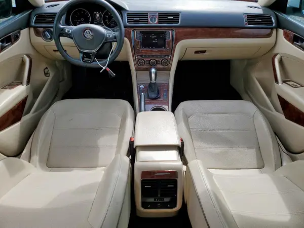 1VWGT7A31HC049061 2017 VOLKSWAGEN PASSAT - Image 8