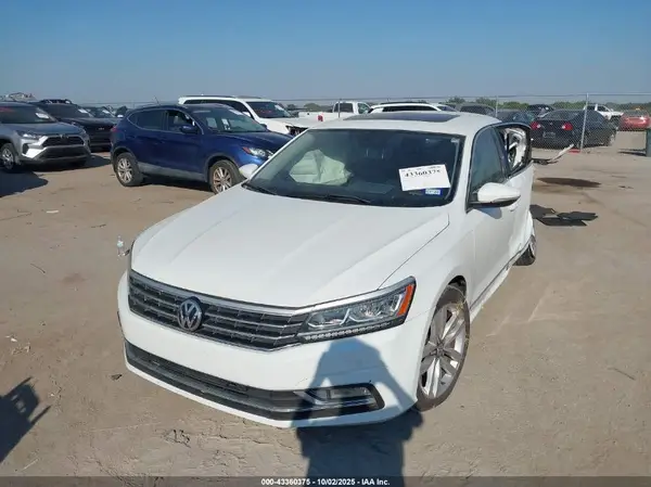 1VWGT7A31HC051425 2017 VOLKSWAGEN PASSAT - Image 2