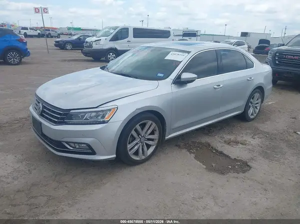 1VWGT7A31HC056799 2017 VOLKSWAGEN PASSAT - Image 2