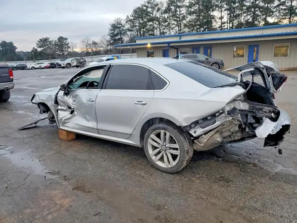 1VWGT7A31HC063736 2017 VOLKSWAGEN PASSAT - Image 2