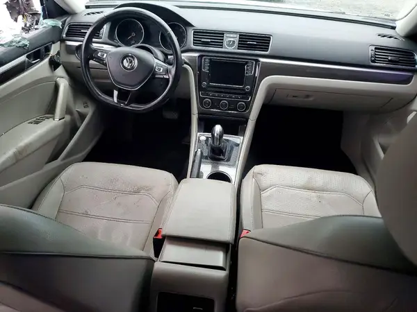 1VWGT7A31HC063736 2017 VOLKSWAGEN PASSAT - Image 8