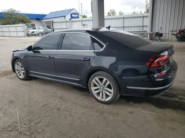 1VWGT7A31HC072291 2017 VOLKSWAGEN PASSAT - Image 2