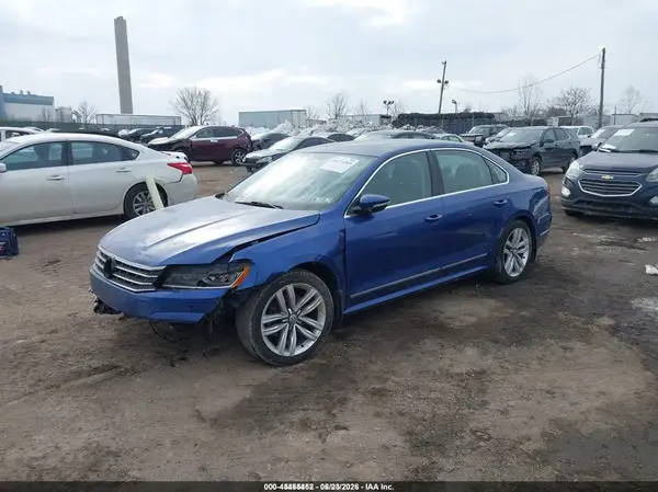 1VWGT7A31HC072842 2017 VOLKSWAGEN PASSAT - Image 2