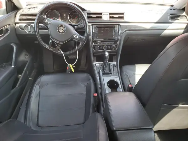 1VWGT7A31HC080567 2017 VOLKSWAGEN PASSAT - Image 8