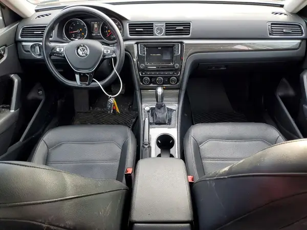 1VWGT7A32HC017459 2017 VOLKSWAGEN PASSAT - Image 8