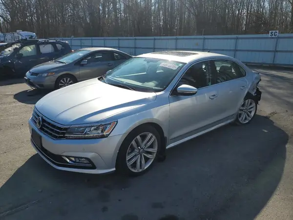 1VWGT7A32HC079556 2017 VOLKSWAGEN PASSAT - Image 1