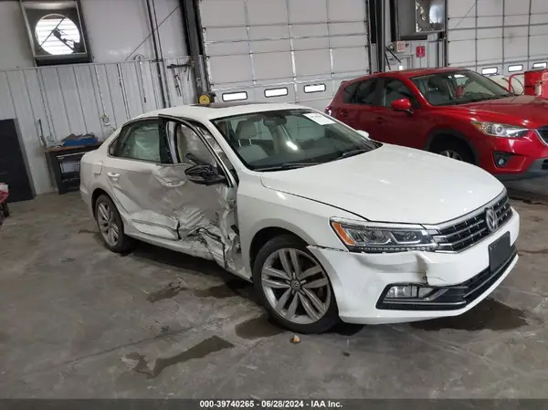 1VWGT7A33HC001397 2017 VOLKSWAGEN PASSAT - Image 1