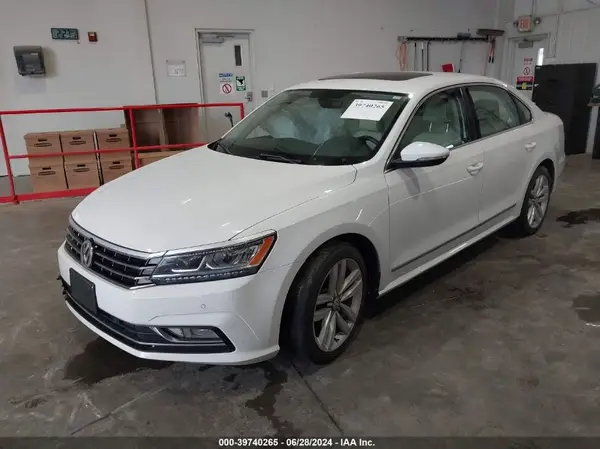 1VWGT7A33HC001397 2017 VOLKSWAGEN PASSAT - Image 2