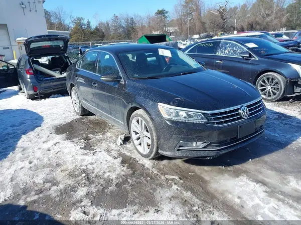 1VWGT7A33HC012030 2017 VOLKSWAGEN PASSAT - Image 1