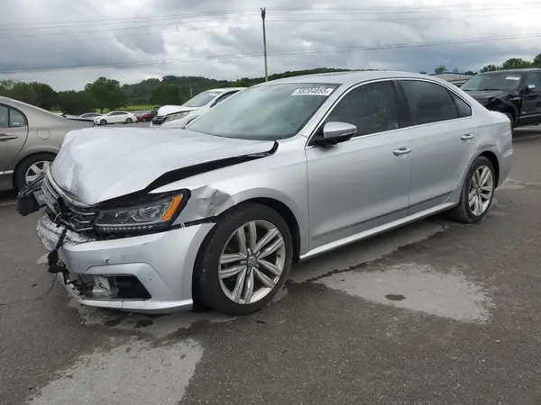 1VWGT7A33HC029958 2017 VOLKSWAGEN PASSAT - Image 1
