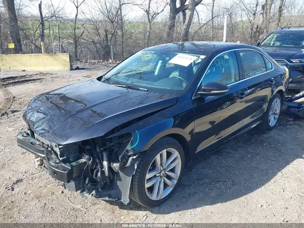 1VWGT7A33HC034786 2017 VOLKSWAGEN PASSAT - Image 2