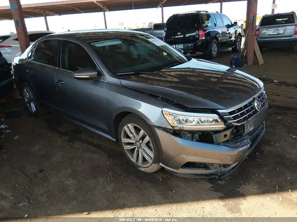 1VWGT7A33HC049126 2017 VOLKSWAGEN PASSAT - Image 1