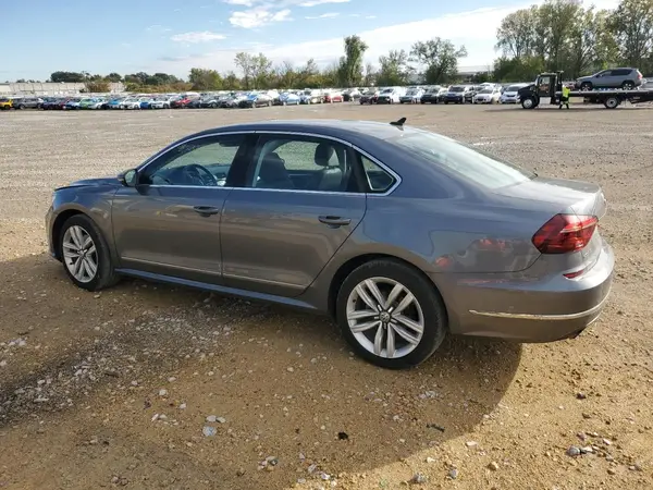 1VWGT7A34HC025742 2017 VOLKSWAGEN PASSAT - Image 2