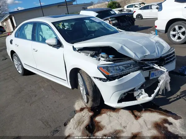 1VWGT7A34HC027765 2017 VOLKSWAGEN PASSAT - Image 1