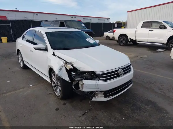 1VWGT7A34HC035106 2017 VOLKSWAGEN PASSAT - Image 1