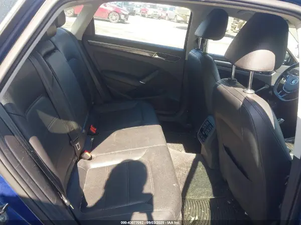 1VWGT7A34HC038653 2017 VOLKSWAGEN PASSAT - Image 8