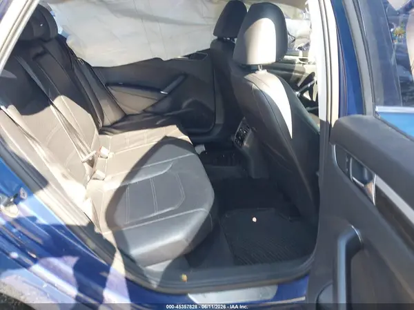1VWGT7A34HC041939 2017 VOLKSWAGEN PASSAT - Image 8