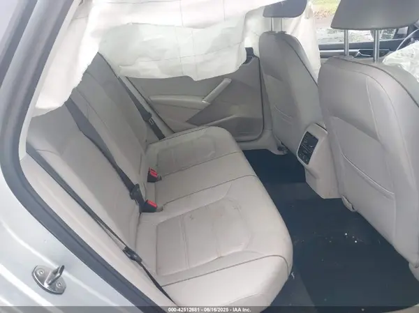 1VWGT7A34HC065318 2017 VOLKSWAGEN PASSAT - Image 8