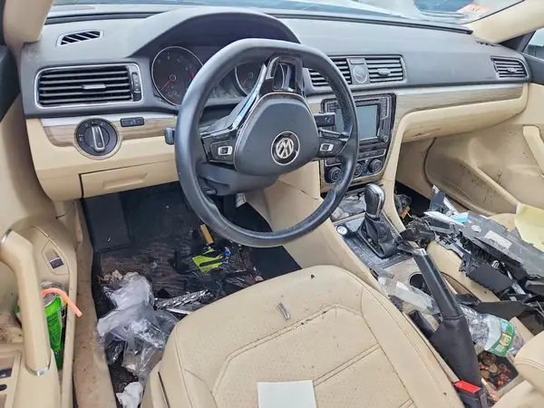1VWGT7A35HC018766 2017 VOLKSWAGEN PASSAT - Image 8