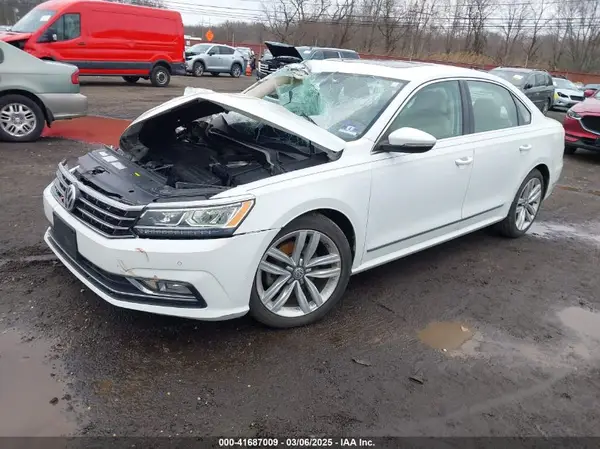 1VWGT7A35HC052769 2017 VOLKSWAGEN PASSAT - Image 2