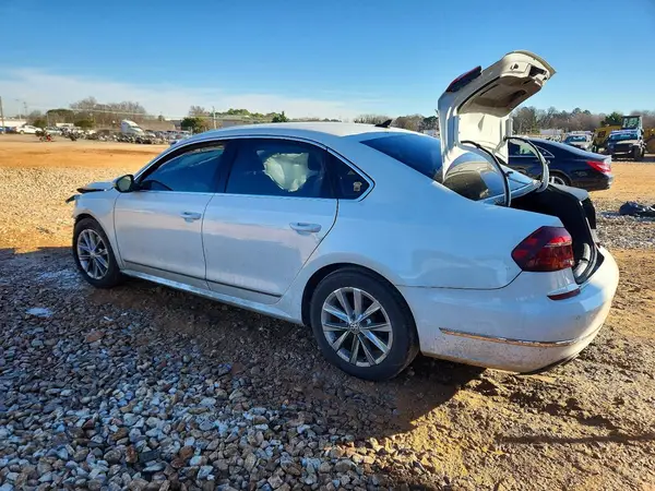 1VWGT7A35HC066798 2017 VOLKSWAGEN PASSAT - Image 2