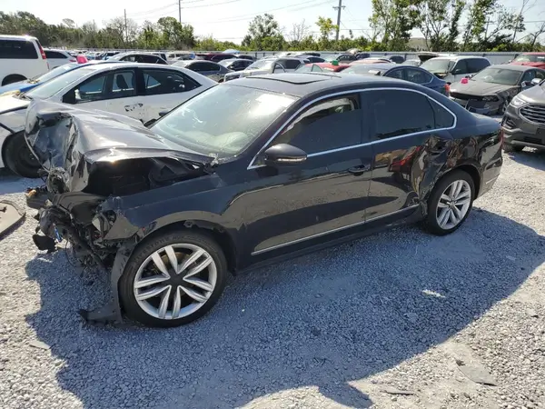 1VWGT7A35HC069670 2017 VOLKSWAGEN PASSAT - Image 1