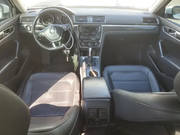 1VWGT7A35HV023174 2017 VOLKSWAGEN PASSAT - Image 8