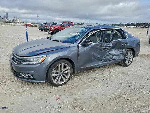 1VWGT7A36HC025421 2017 VOLKSWAGEN PASSAT - Image 1