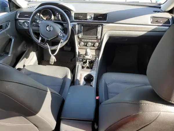 1VWGT7A36HC029114 2017 VOLKSWAGEN PASSAT - Image 8