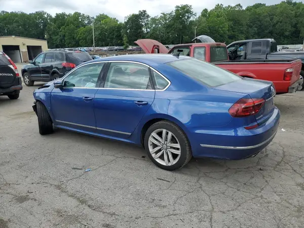 1VWGT7A36HC033597 2017 VOLKSWAGEN PASSAT - Image 2