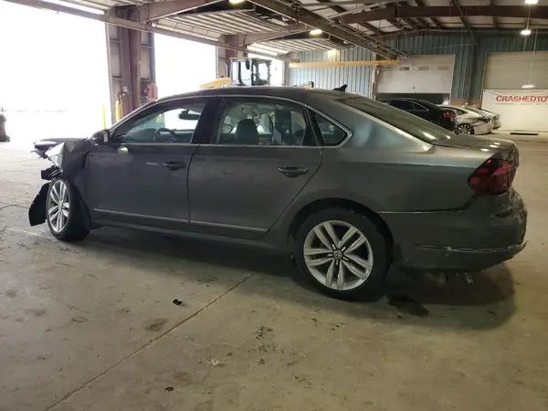 1VWGT7A36HC037620 2017 VOLKSWAGEN PASSAT - Image 2