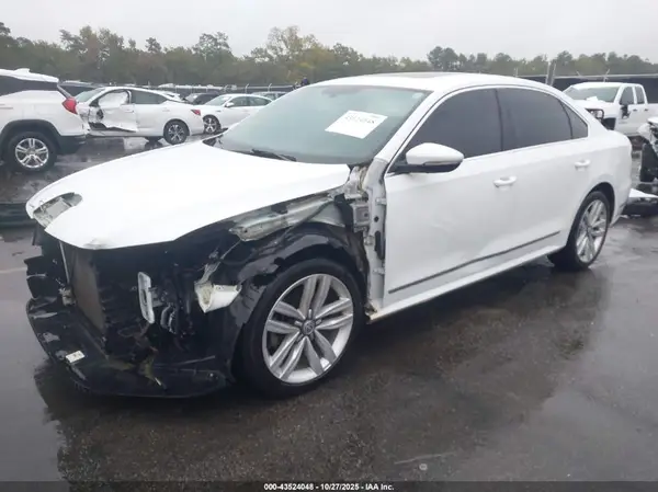 1VWGT7A36HC059729 2017 VOLKSWAGEN PASSAT - Image 2