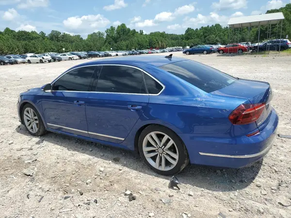 1VWGT7A36HC067099 2017 VOLKSWAGEN PASSAT - Image 2