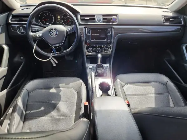 1VWGT7A36HC077907 2017 VOLKSWAGEN PASSAT - Image 8