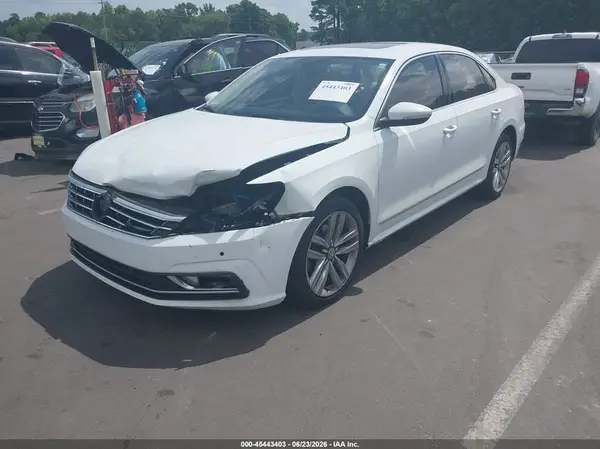 1VWGT7A37HC027680 2017 VOLKSWAGEN PASSAT - Image 2