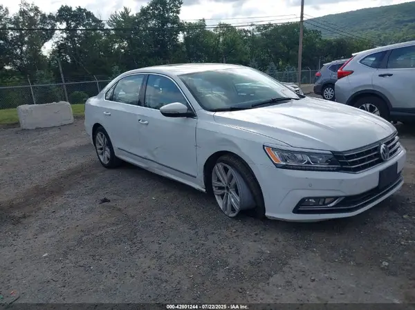 1VWGT7A37HC048464 2017 VOLKSWAGEN PASSAT - Image 1