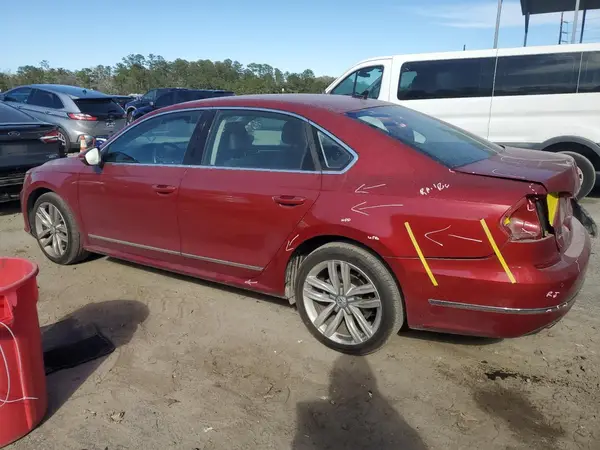 1VWGT7A37HC067726 2017 VOLKSWAGEN PASSAT - Image 2