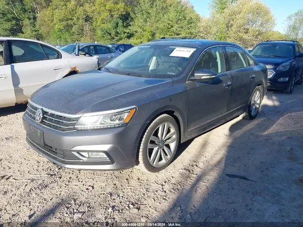 1VWGT7A37HC076426 2017 VOLKSWAGEN PASSAT - Image 2