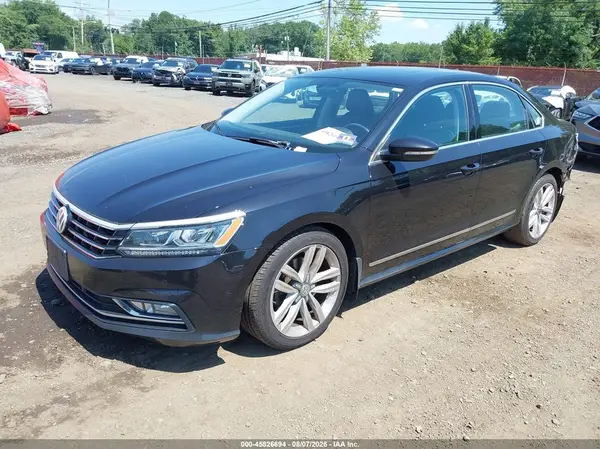 1VWGT7A37HC079990 2017 VOLKSWAGEN PASSAT - Image 2