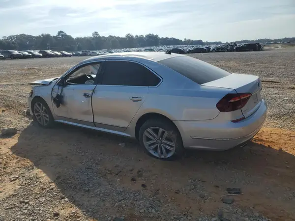 1VWGT7A37HC080847 2017 VOLKSWAGEN PASSAT - Image 2