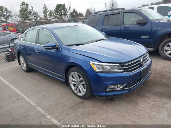 1VWGT7A37HC080993 2017 VOLKSWAGEN PASSAT - Image 1