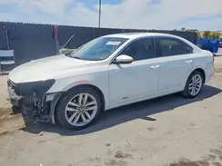 1VWGT7A38HC015747 2017 VOLKSWAGEN PASSAT